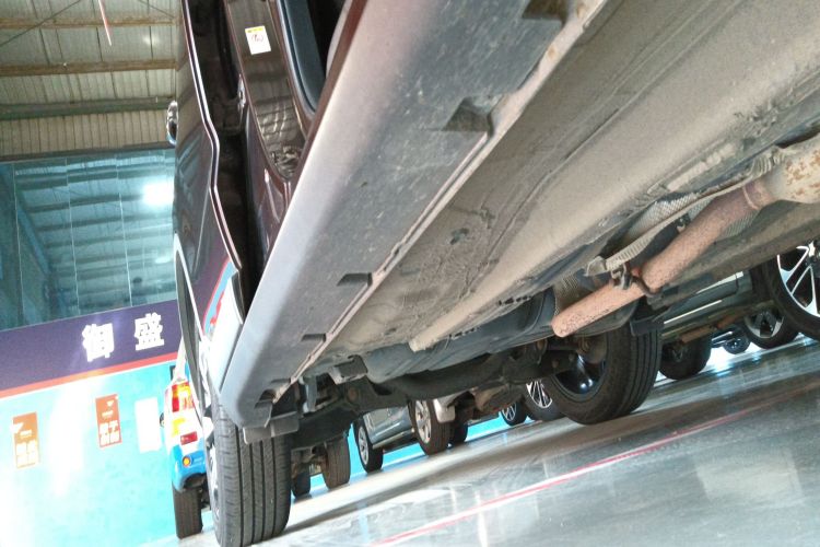 广汽传祺 传祺GS4 2018款 235T 自动两驱至尊版局部细节9001