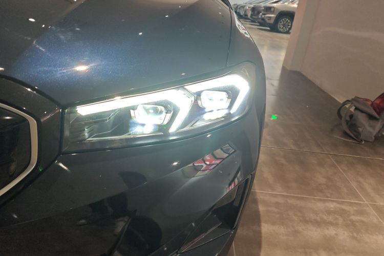 宝马i3 2024款 eDrive 40 L 曜夜套装局部细节36