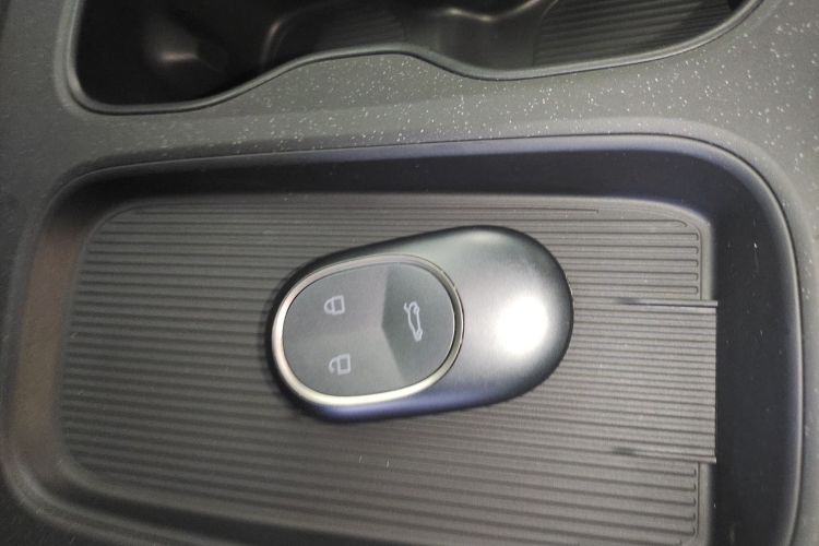 蔚来ET5 2024款 75kWh中控内饰11