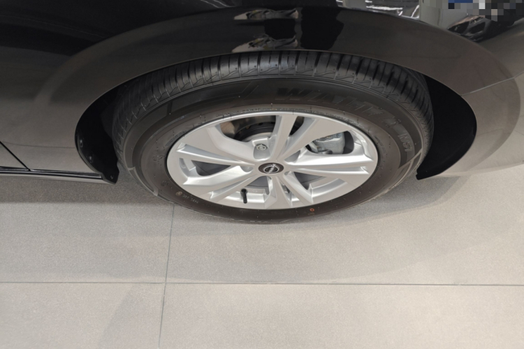 日产 轩逸 2025款 1.6L CVT真心版车身外观10