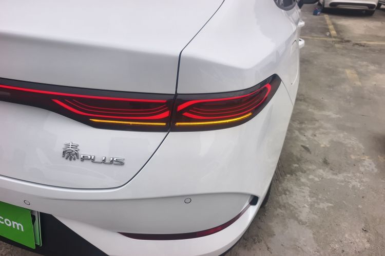 比亚迪 秦PLUS 2025款 DM-i 智驾版 55KM领先型车身外观6006