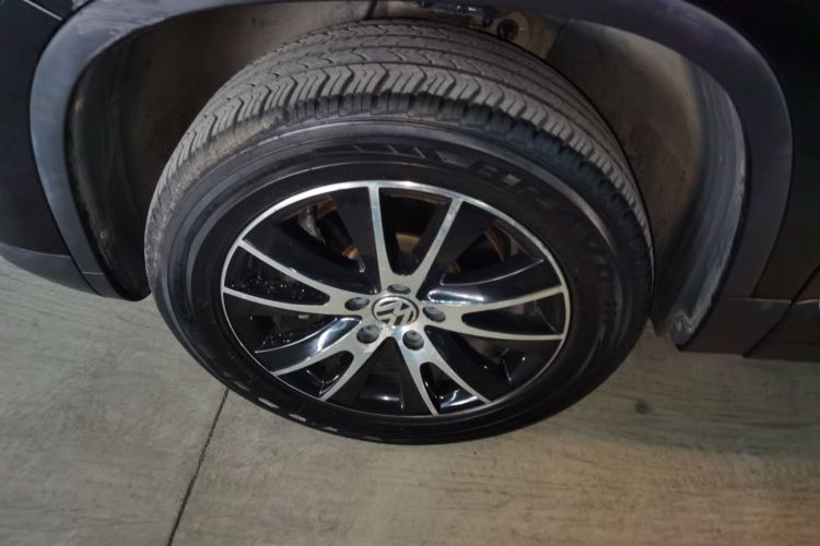 大众 途观 2015款 1.8TSI 自动两驱豪华型车身外观6007