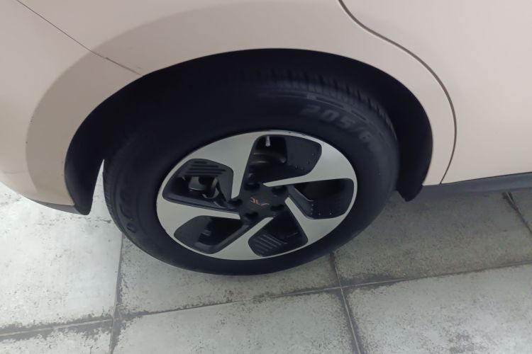 江淮钇为 钇为3 2023款 405km Air车身外观6008