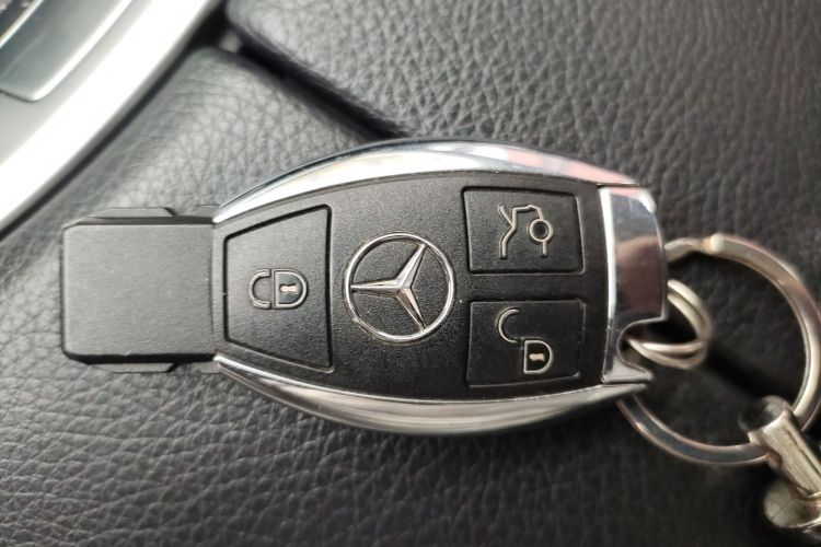 奔驰C级 2016款 C 200 L 运动型中控内饰11