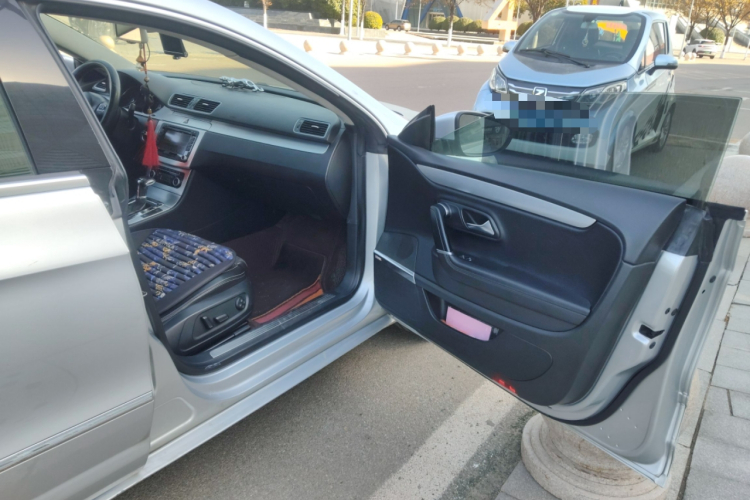 一汽-大众CC 2010款 2.0TSI 至尊型局部细节9005