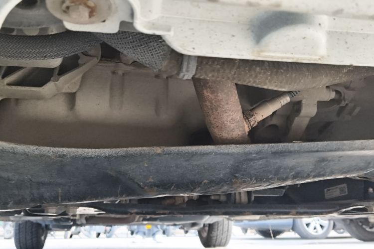 标致301 2016款 1.6L 手动舒适版局部细节9008