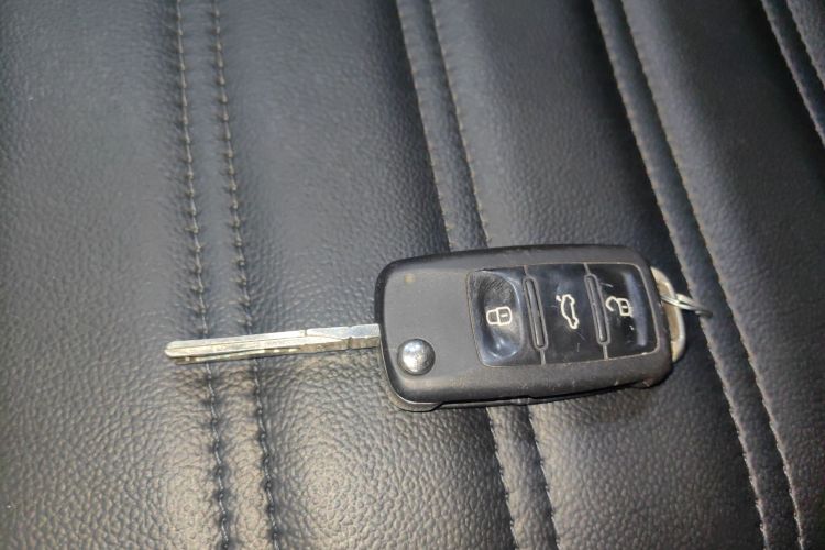 大众 甲壳虫 2015款 180TSI中控内饰11