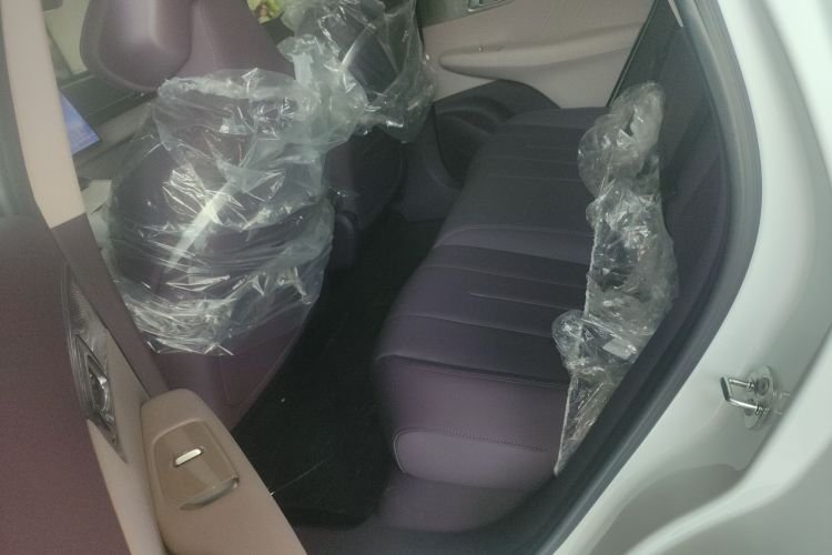 深蓝汽车 深蓝S07 2026款 300Ultra 华为乾崑ADS SE版中控内饰21