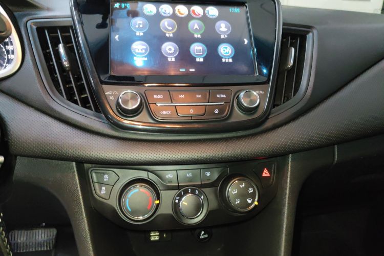 雪佛兰 科鲁泽 2019款 Redline 320T 双离合爽快版 国VI中控内饰16