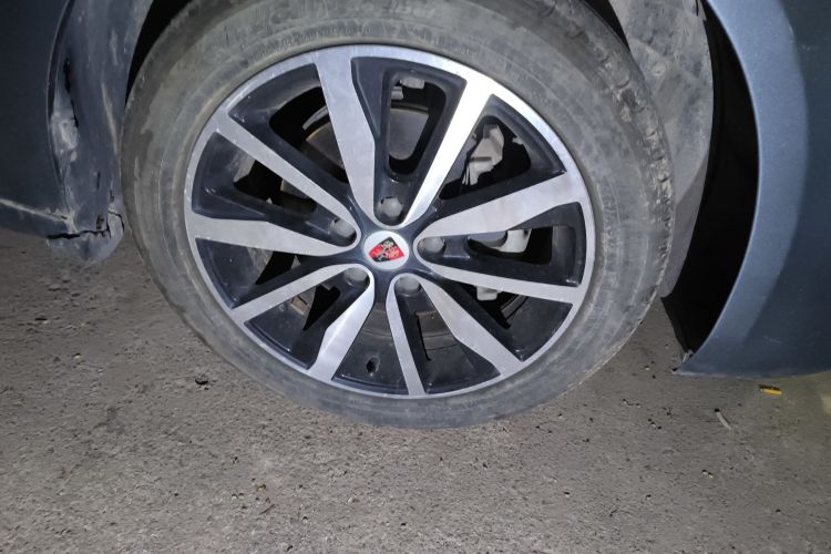 荣威i6 2017款 20T 自动旗舰版车身外观6007