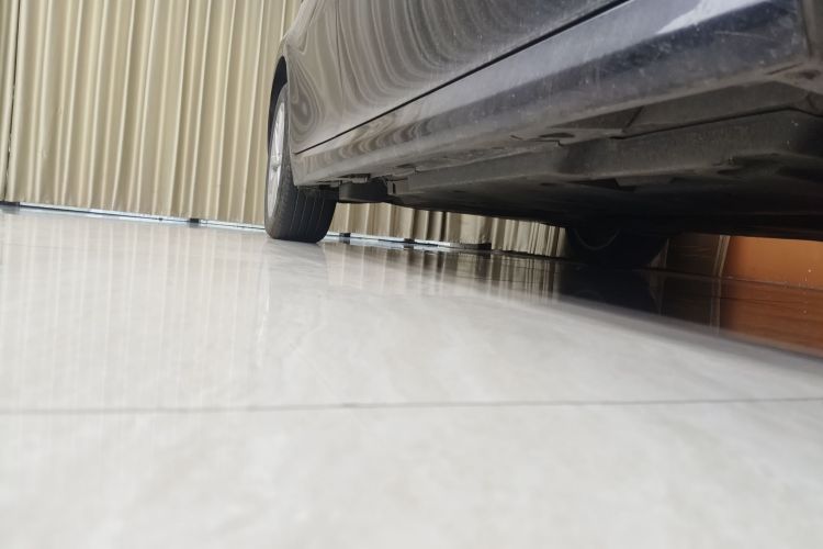 丰田 凯美瑞 2023款 双擎 2.5HGVP 领先版局部细节9001