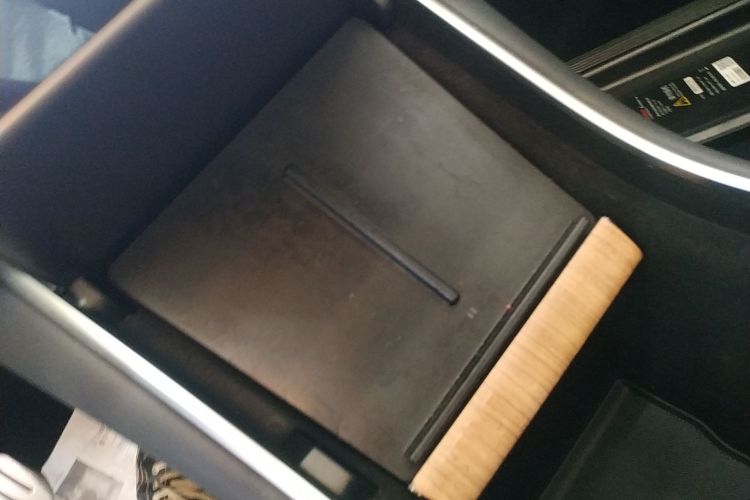 特斯拉 Model 3(进口) 2019款 Performance高性能全轮驱动版中控内饰11