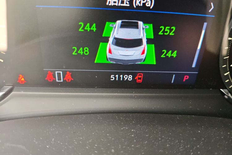 凯迪拉克XT5 2020款 改款 28T 豪华型中控内饰15