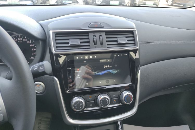 日产 骐达TIIDA 2021款 1.6L CVT智行版中控内饰16