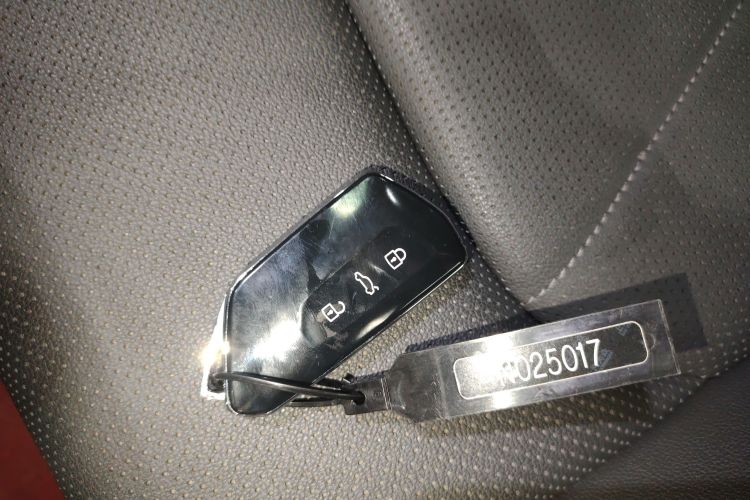 大众 2024款 凌渡L 280TSI DSG酷辣版中控内饰11