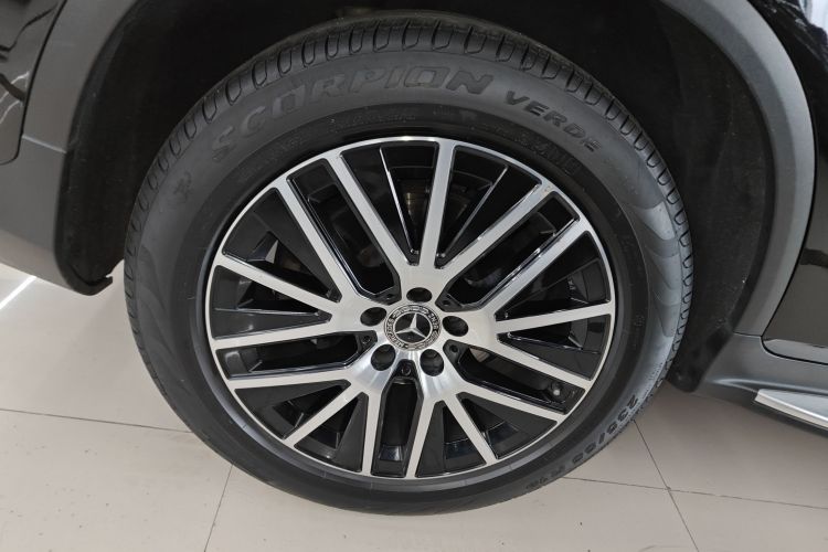 奔驰GLC轿跑 2021款 GLC 300 4MATIC 轿跑SUV车身外观6008