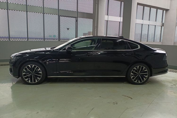 沃尔沃S90新能源 2025款 插电式混动 四驱长续航智雅豪华版车身外观6003