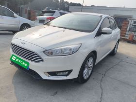 福特 福克斯 2015款 三厢 EcoBoost 180 自动精英型