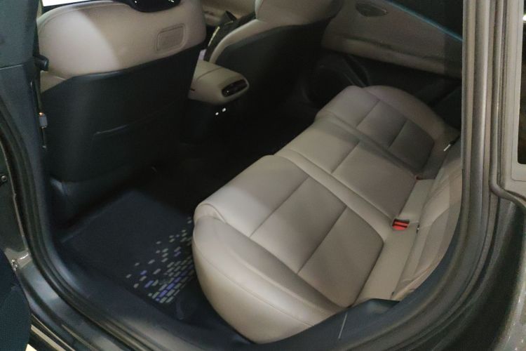 领克Z10 2024款 95kWh 766km后驱Max中控内饰7004