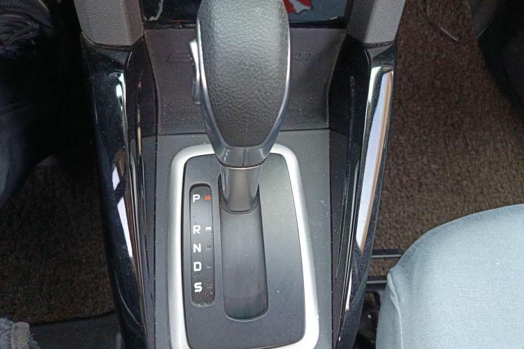 福特 翼搏 2013款 1.5L 自动尊贵型局部细节18