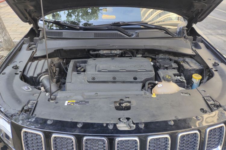 Jeep 指南者 2017款 200T 自动家享版局部细节24