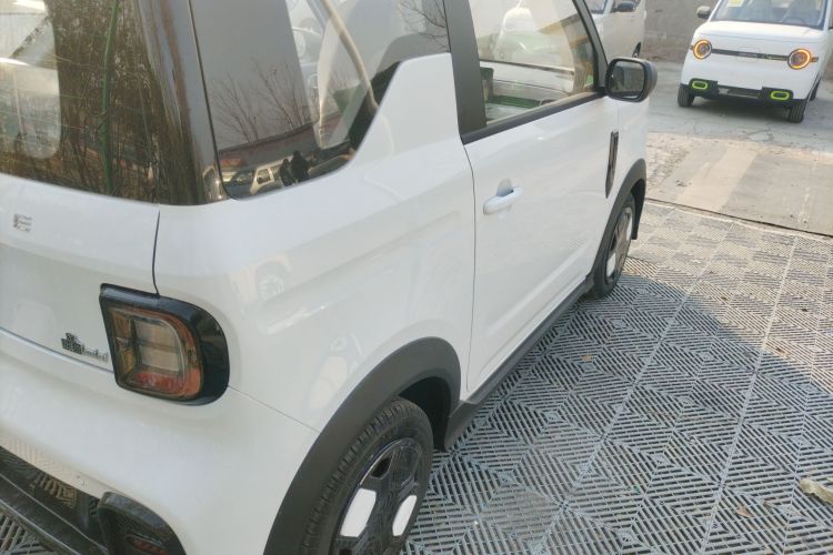 吉利银河 2025款 210km 熊猫卡丁车身外观9