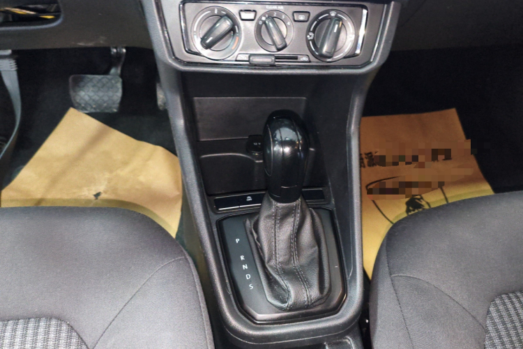 大众 桑塔纳 2019款 1.5L 自动风尚版 国VI局部细节18