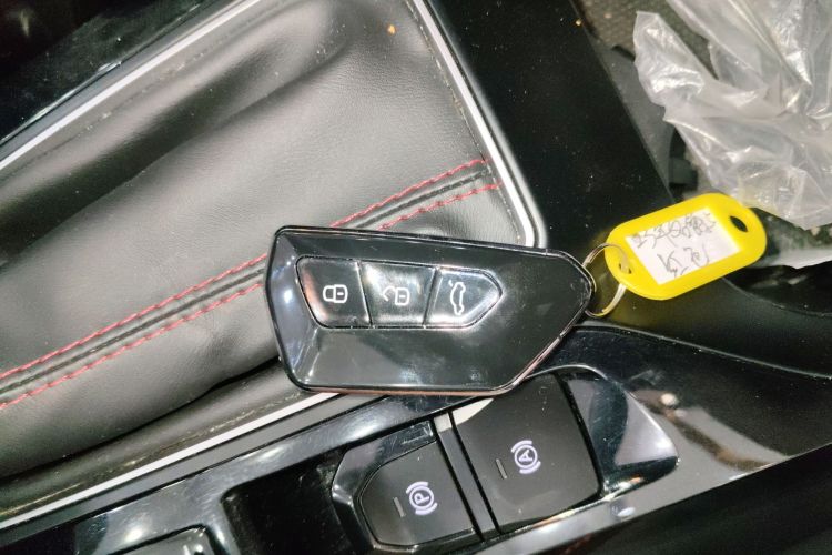 名爵 MG5 2022款 180DVVT CVT青春豪华版中控内饰7001