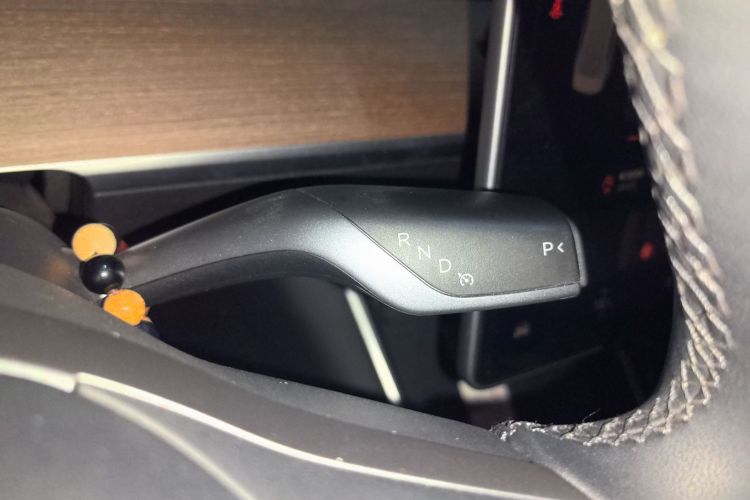 特斯拉 Model 3 2020款 改款 长续航后轮驱动版局部细节18