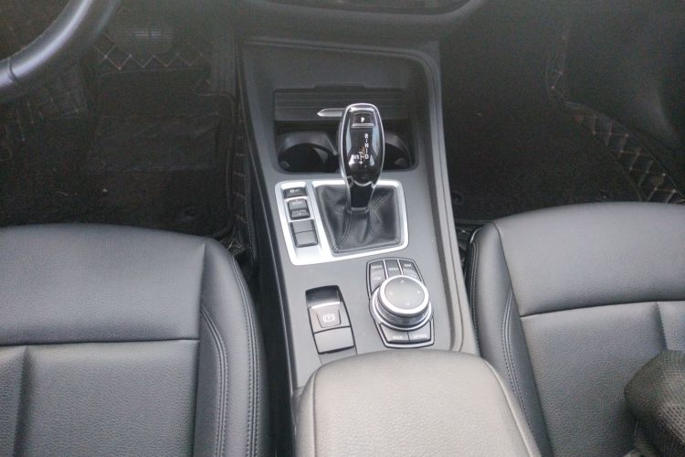 宝马1系 2021款 120i M运动版局部细节18