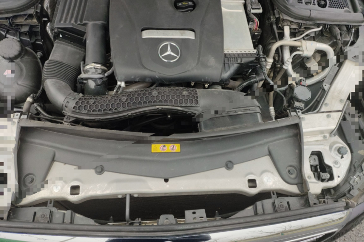 奔驰E级 2018款 改款 E 300 L 豪华型局部细节24