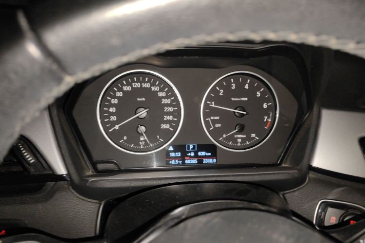 宝马X1 2016款 sDrive18Li 时尚型中控内饰14