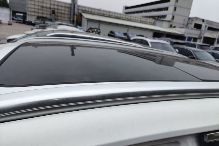 红旗HS5 2019款 2.0T 智联旗享四驱版局部细节57