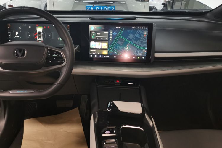 长安UNI-T 2023款 第二代 1.5T 尊贵型中控内饰16