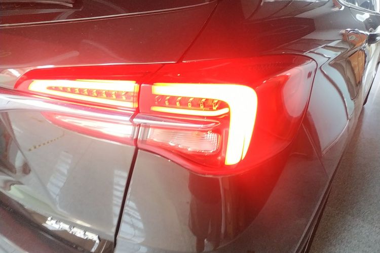 别克 昂科威 2020款 20T 两驱领先型车身外观9