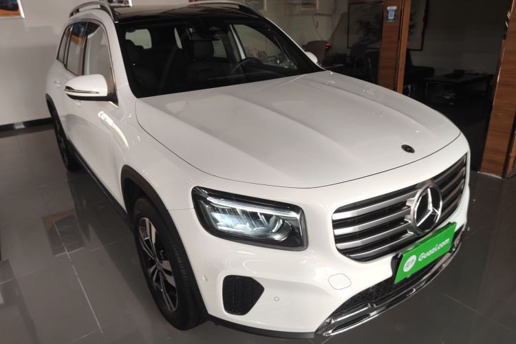 奔驰GLB 2024款 GLB 200 动感型车身外观6002