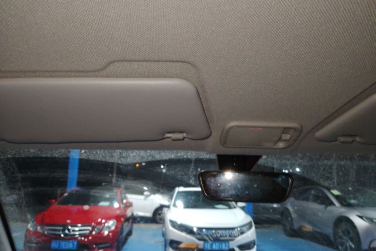 五菱汽车 宏光MINIEV 2022款 马卡龙时尚款 三元锂中控内饰22