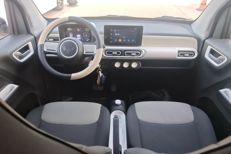 五菱汽车 宏光MINIEV 2024款 第三代 215km 进阶版中控内饰12