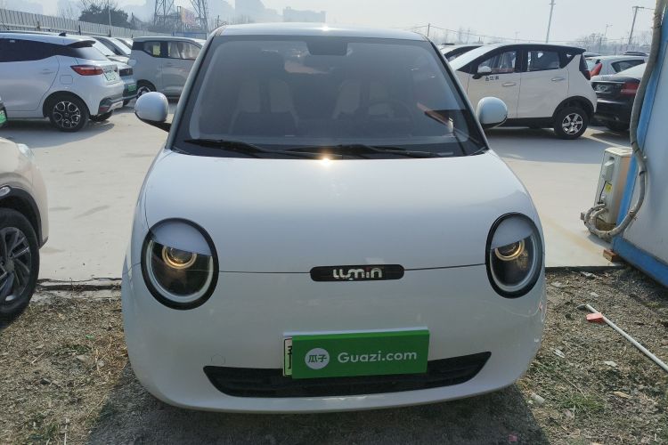 长安启源 长安Lumin 2022款 155km 清甜款车身外观2