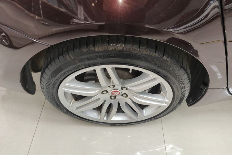 捷豹XJ 2018款 XJL 3.0 SC 两驱典雅商务版车身外观6002