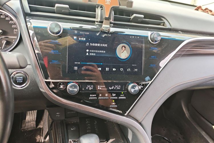 丰田 凯美瑞 2019款 2.0G 豪华版 国VI中控内饰16