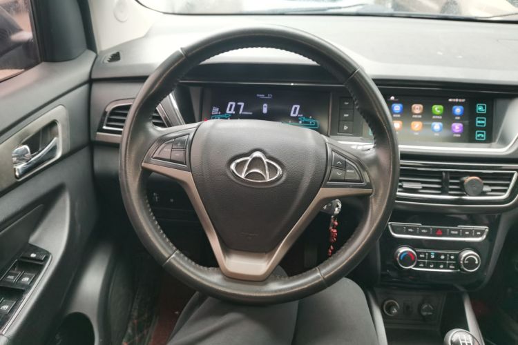 长安凯程 长安欧尚A600 2016款 1.5L 手动豪华型7座中控内饰13