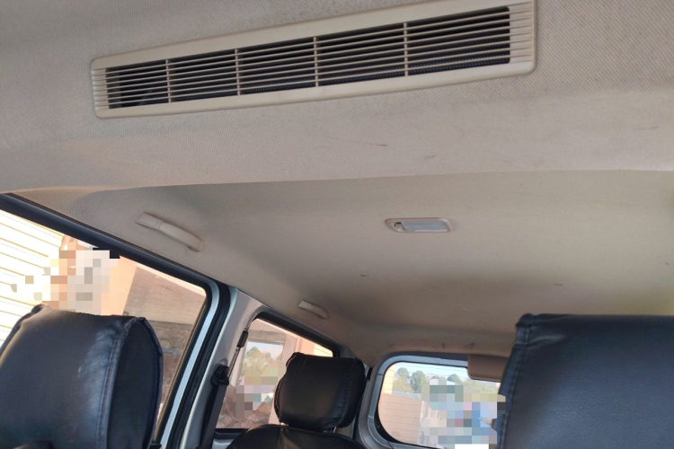 五菱汽车 五菱荣光V 2018款 1.5L标准型中控内饰22