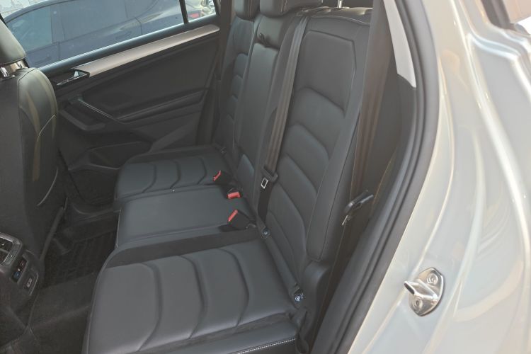 大众 途观L 2017款 330TSI 自动两驱豪华版中控内饰21