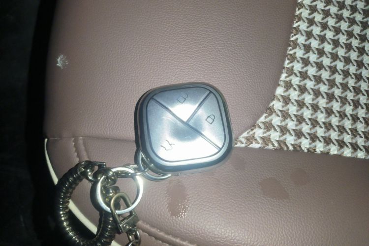 五菱汽车 五菱缤果 2024款 333km 悦享款中控内饰11