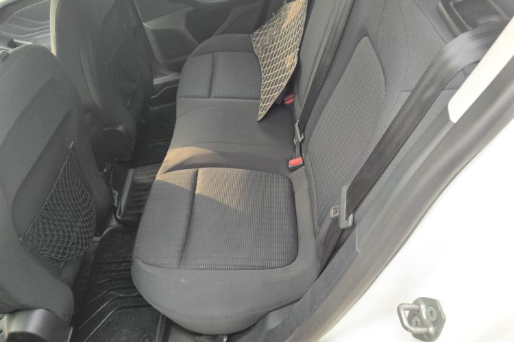 福特 福克斯 2019款 两厢 1.5L 手动锋跃型 国V中控内饰7004