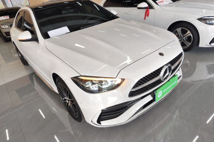 奔驰C级 2025款 C 260 L 运动版车身外观3