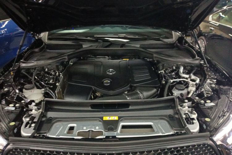 奔驰GLC 2025款 改款 GLC 300 L 4MATIC 动感型 7座局部细节24