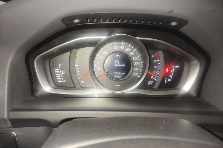 沃尔沃S60 2017款 S60L T3 智进版中控内饰14