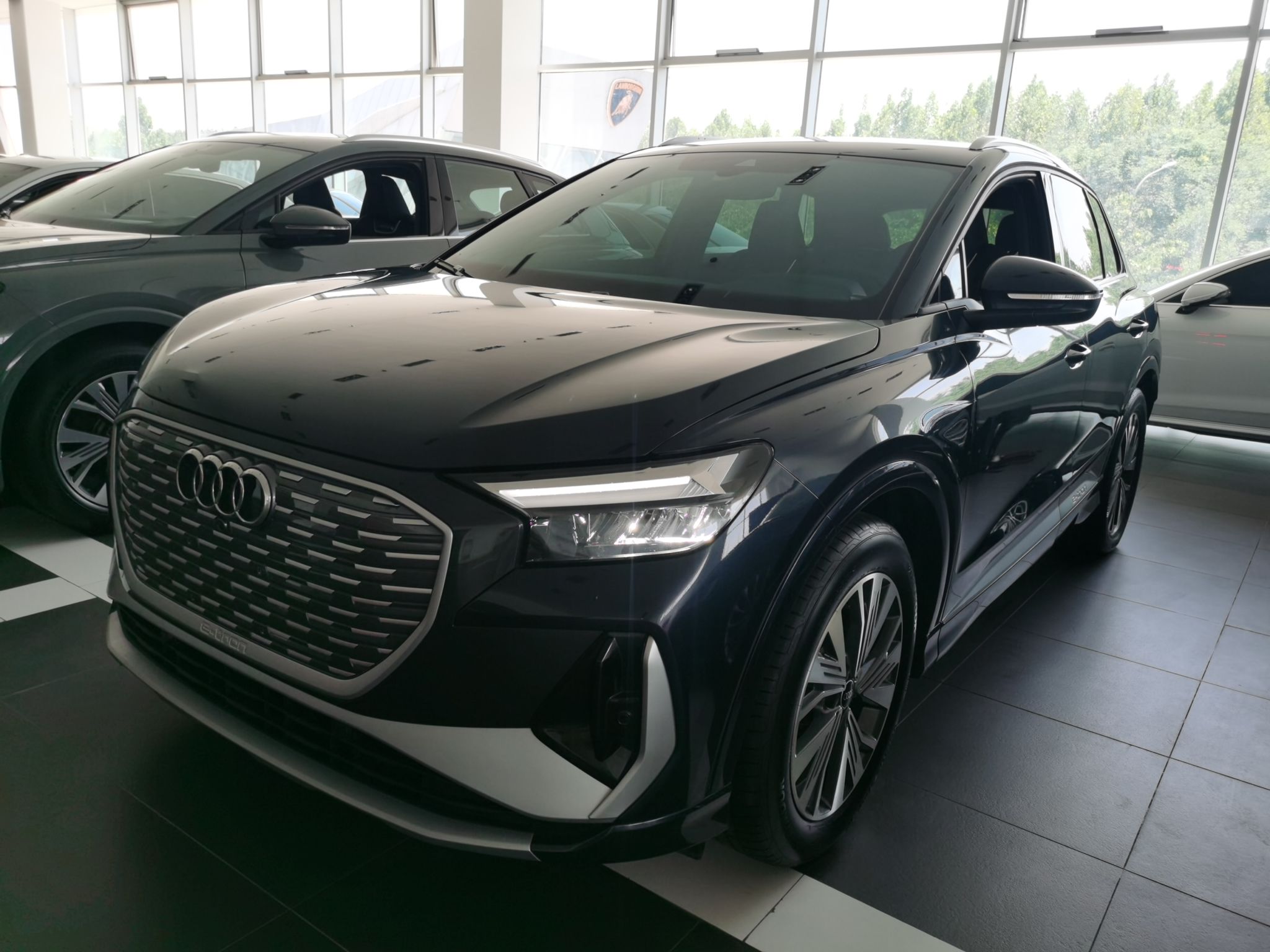 奥迪Q4 e-tron 2024款 40 e-tron 创行版